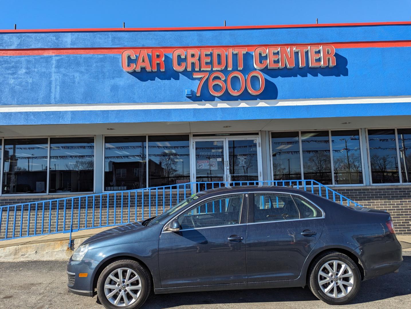 2010 BLUE Volkswagen Jetta SE PZEV (3VWRZ7AJ6AM) with an 2.5L L5 DOHC 20V engine, located at 7600 S Western Ave., Chicago, IL, 60620, (773) 918-3980, 0.000000, 0.000000 - Photo#0